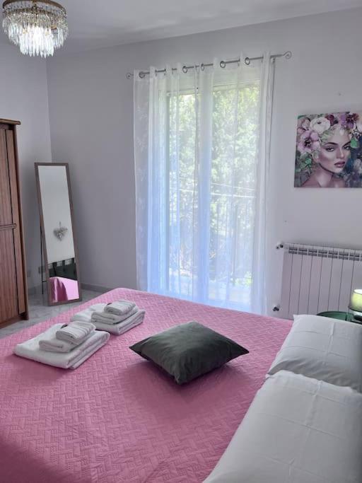 Appartamento Il Sole 2 Piano เรอัลมอนเต ภายนอก รูปภาพ